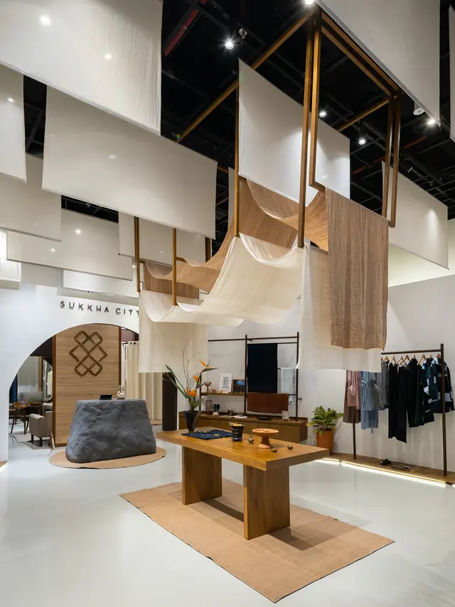 Butik pertama SukkhaCitta