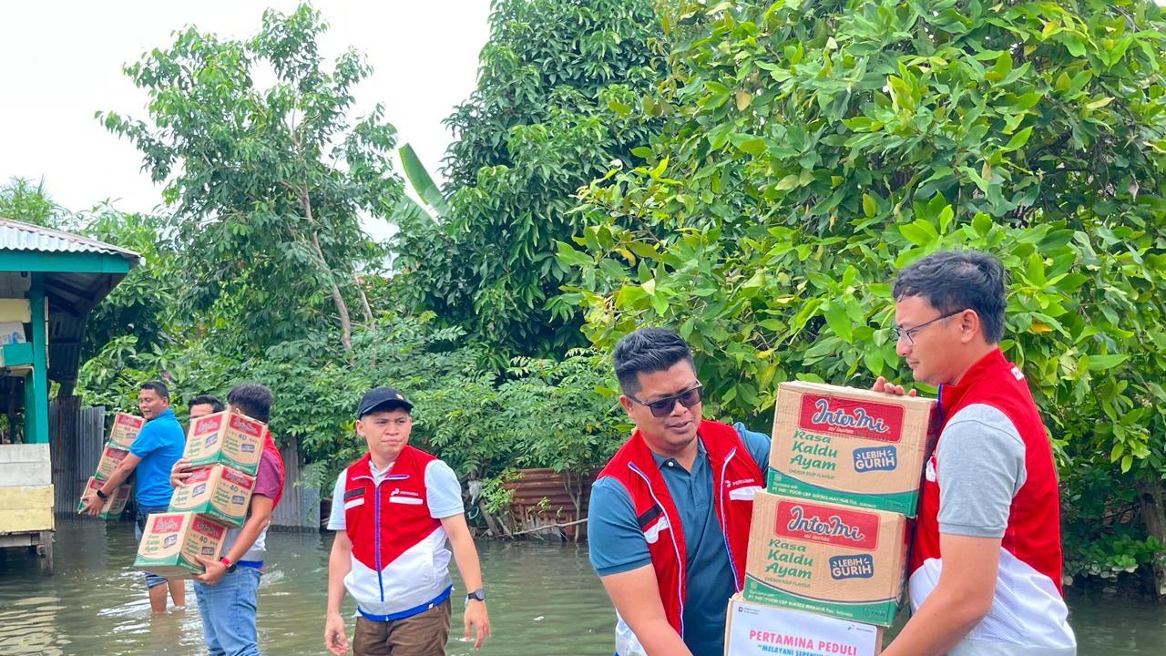 Bantuan untuk korban banjir dan longsor di sumatera