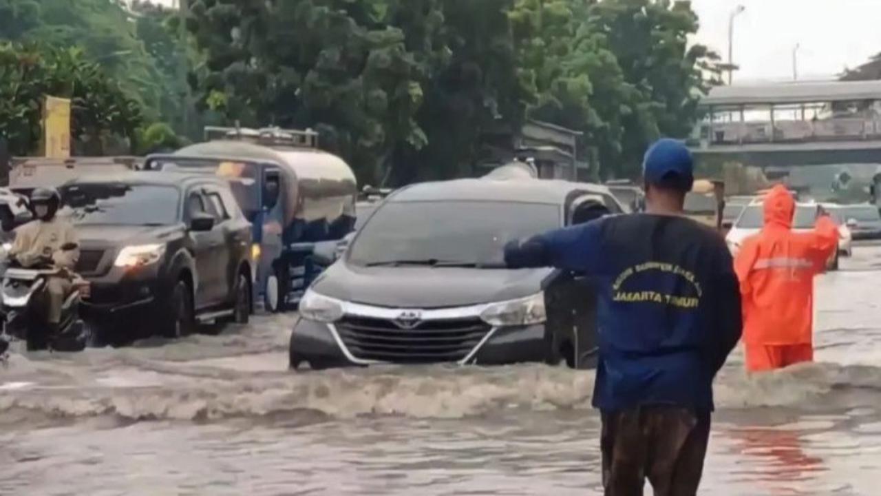 Tips Melibas Genangan Air di Musim Hujan, Pelajari Kedalamannya