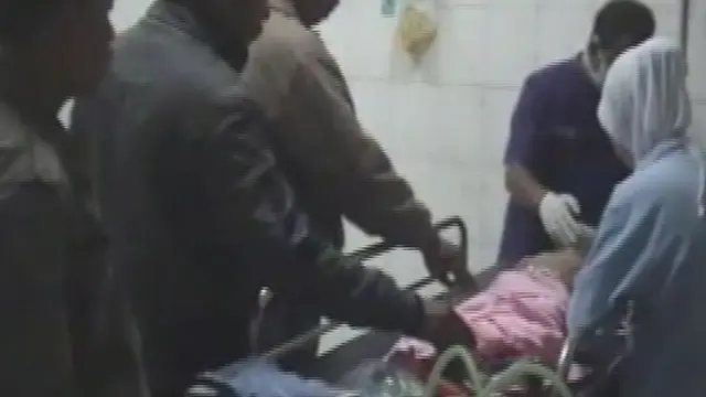 [VIDEO] Tabrak Ibu dan 2 Anak, Bus Sugeng Rahayu Dibakar Massa