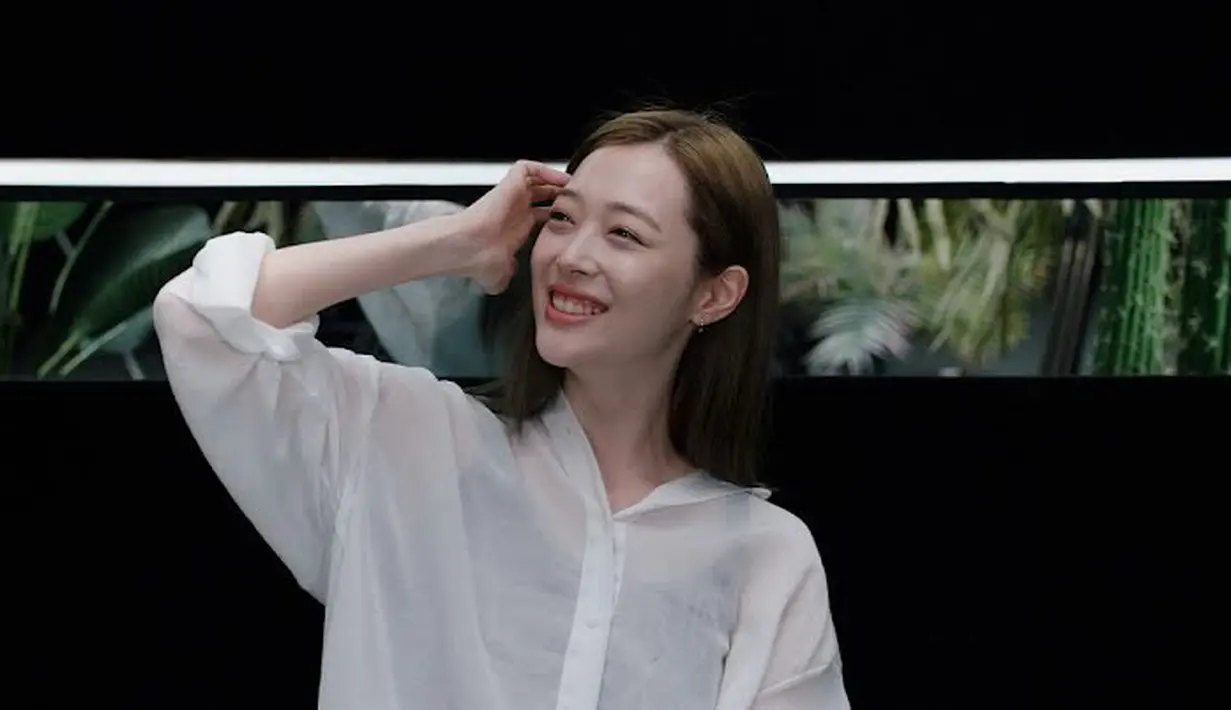 Dalam dokumenter tersebut, Sulli juga bahwa dia sudah berubah, dia sudah bangkit, memahami kepedihan dalam hidupnya dan menerima keadaan tersebut. (Foto: Netflix via Koreaboo)