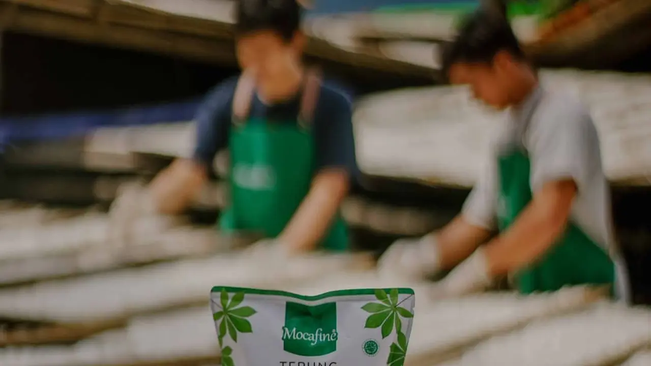 Tepung Mocaf yang terbuat dari bahan baku singkong.