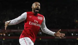 Daftar Skuad Legenda Arsenal Vs MU di Jakarta setelah Thierry Henry Dipastikan Main: Ada Robert Pires hingga Ryan Giggs
