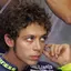Valentinp Rossi merupakan pebalap motoGP.