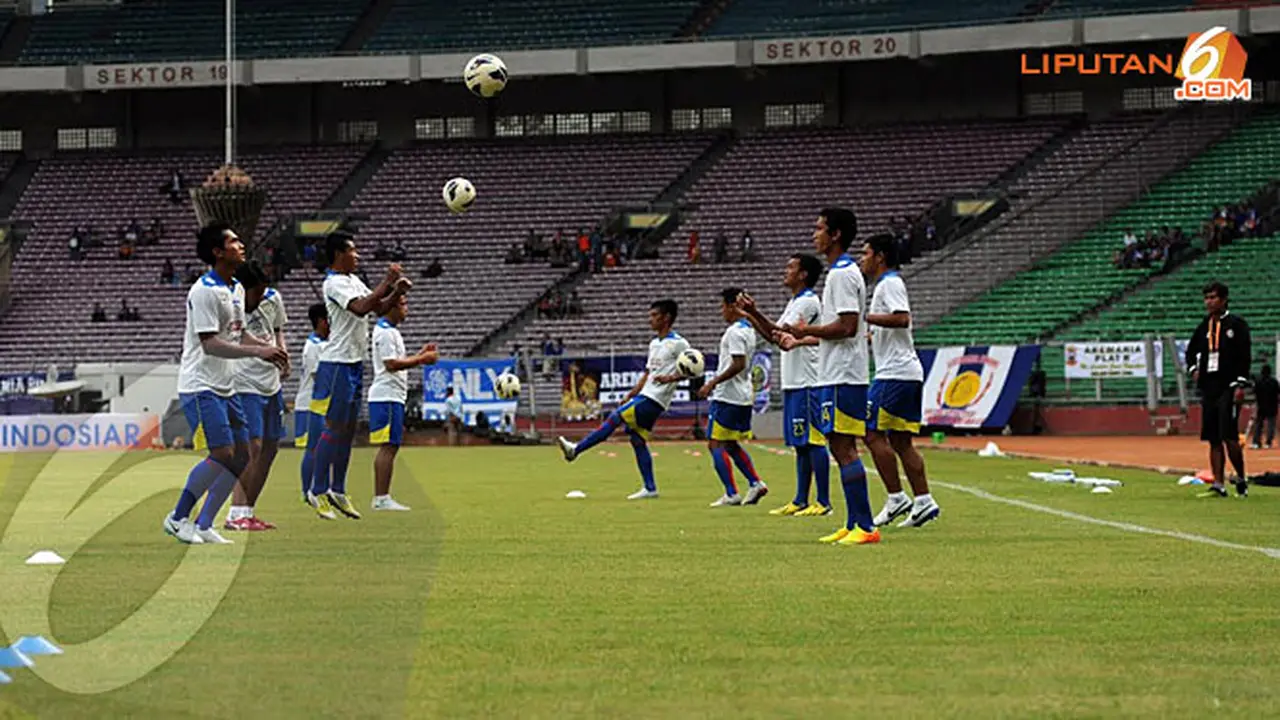 arema-cronus-131230c.jpg