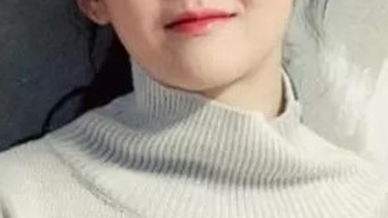 Penerima Grand Prize di SBS Drama Awards, Moon Geun-young terus menunjukkan bakatnya yang luar biasa dalam menyampaikan karakter-karakter yang mendalam dan bermakna.