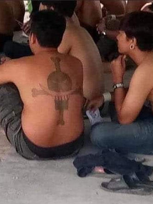 6 Tato Anime One Piece Ini Kreatif Sekaligus Bikin Ngakak