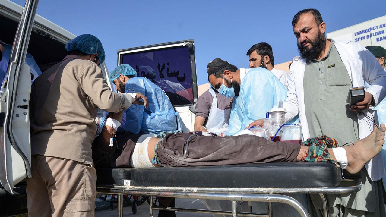 FOTO: Pasukan Taliban dan Pakistan Saling Gempur, 15 Warga Sipil Tewas