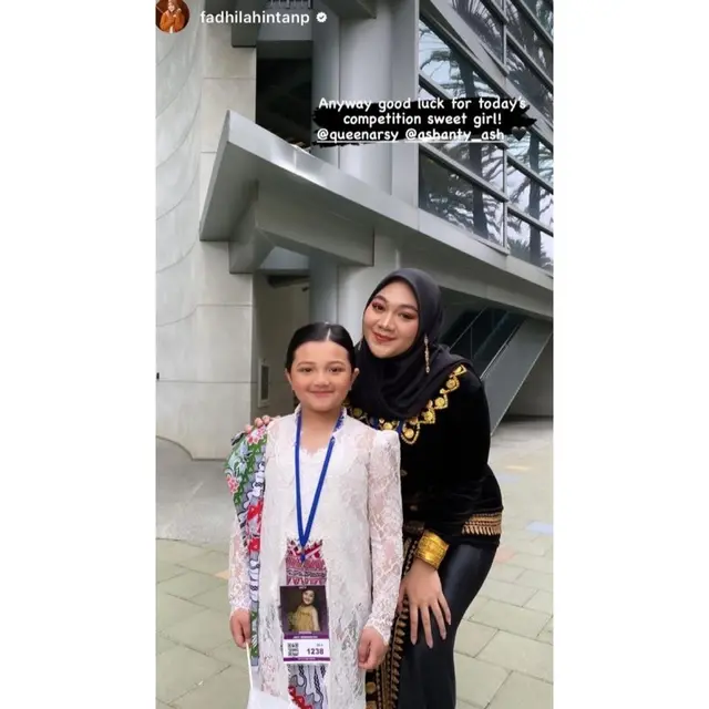 8 Pesona Arsy Hermansyah Pakai Kebaya Putih Saat Ikut Lomba Nyanyi Kejuaraan Dunia di Amerika Serikat