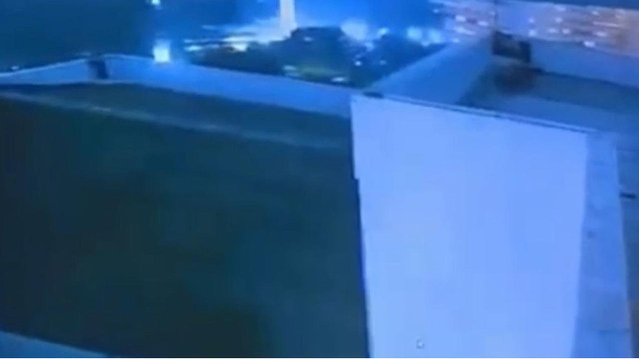 Rekaman CCTV diplomat muda ADP di atas gedung kemenlu