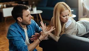 ilustrasi berani berkata tidak pada pasangan/copyright freepik.com/Drazen Zigic