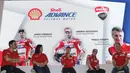 Pebalap Ducati, Jorge Lorenzo (tengah), memberikan keterangan saat jumpa pers di Hotel Sheraton, Jakarta, Kamis (1/2/2018). Acara bertajuk "Libas Tantanganmu" ini merupakan rangkaian kampanye dari Shell Advance. (Bola.com/M Iqbal Ichsan)