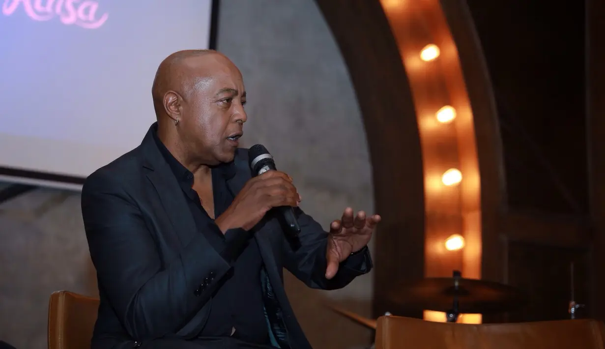 "Beauty And the Beast merupakan salah satu lagu favorit sepanjang masa buat saya. Snang banget berkesempatan untuk duet dengan Peabo Bryson himself," aku Raisa, melalui keterangan tertulisnya, Plaza Senayan Arcadia. (Galih W. Satria/Bintang.com)