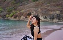 11 Pose Cantik Naysila Mirdad di Pantai dan Laut, Pancarkan Kebahagiaan pada Setiap Momen