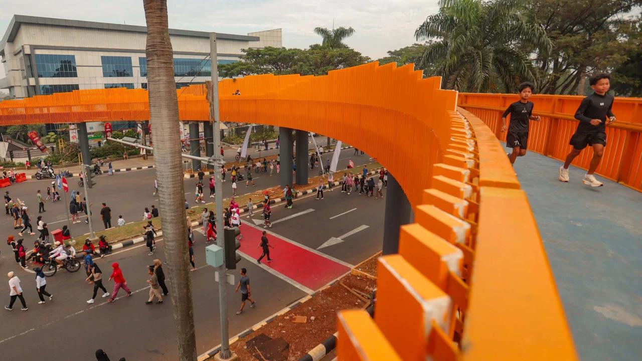 FOTO: JPO Tegar Beriman Jadi Ikon Baru Ruang Publik Cibinong
