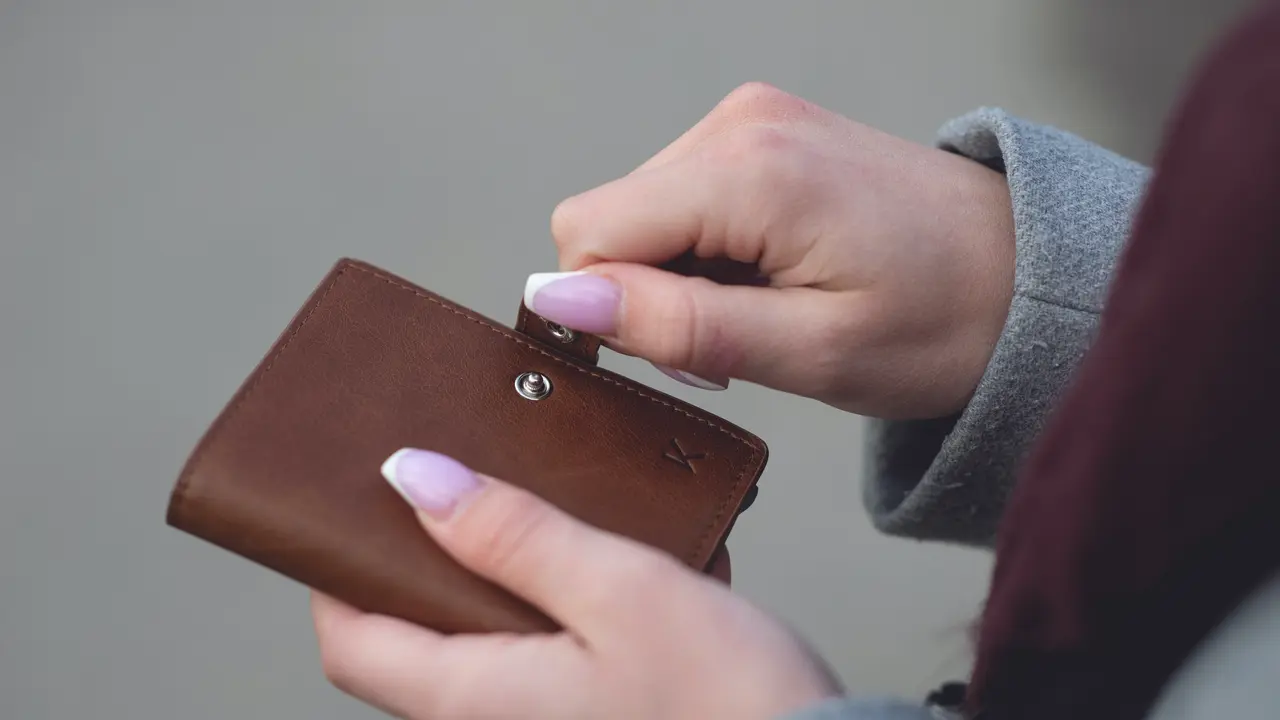 Mimpi Dompet Hilang
