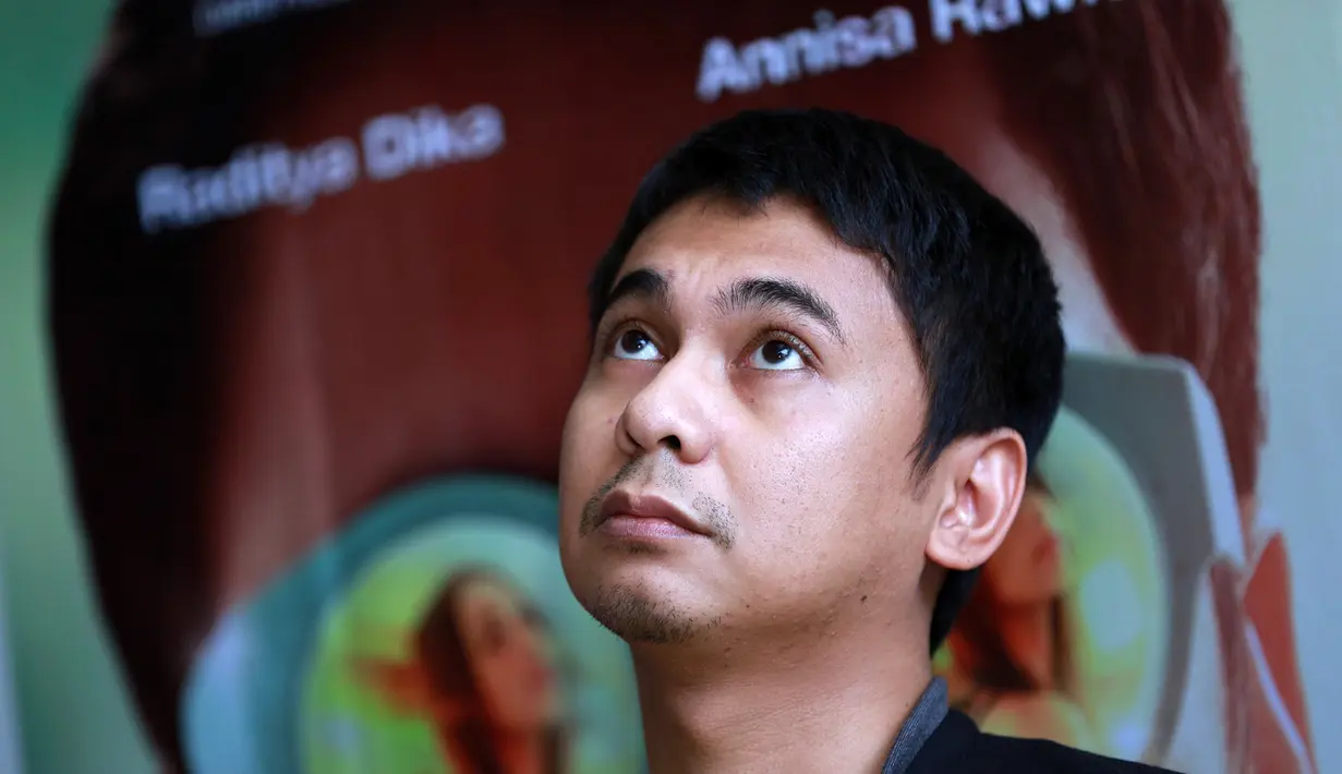 Sukses dengan film Marmut Merah Jambu tahun lalu, Raditya Dika kembali membuktikan kapasitasnya sebagai seorang sutradara melalui karya terbaru berjudul Single. (Deki Prayoga/Bintang.com)