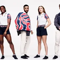 Sedangkan Inggris menggandeng Ben Sherman, memberikan tampilan preppy aesthetic yang unik.