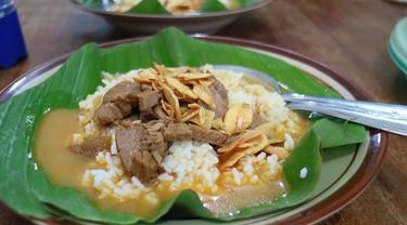 Makanan Khas Jawa Tengah Nasi Gandul