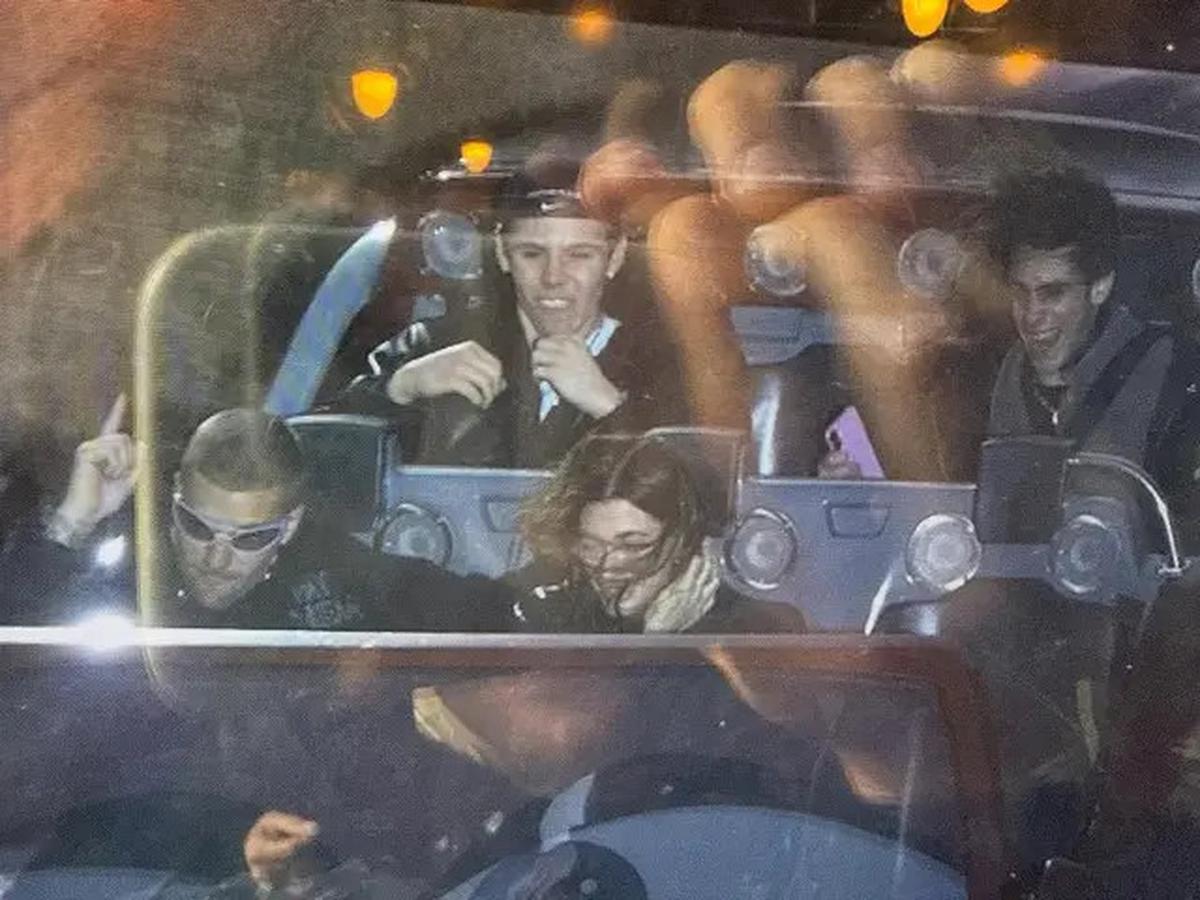 Usai Ungkap Soal Keraguan Diri, Justin Bieber dan Hailey Terlihat Habiskan Waktu Bersama di Disneyland