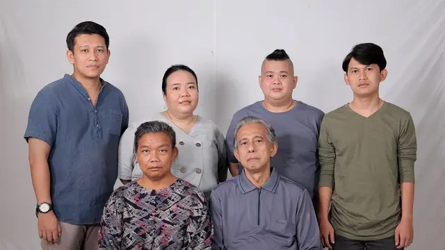 Wakili Indonesia di Piala Oscar 2023, Ini 6 Potret Kompak Pemain Film Ngeri-Ngeri Sedap