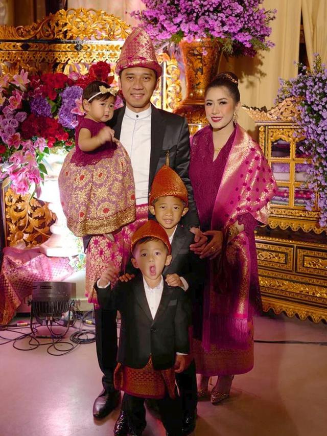 6 Potret Aliya Rajasa Pakai Kebaya, Cantik dan Elegan