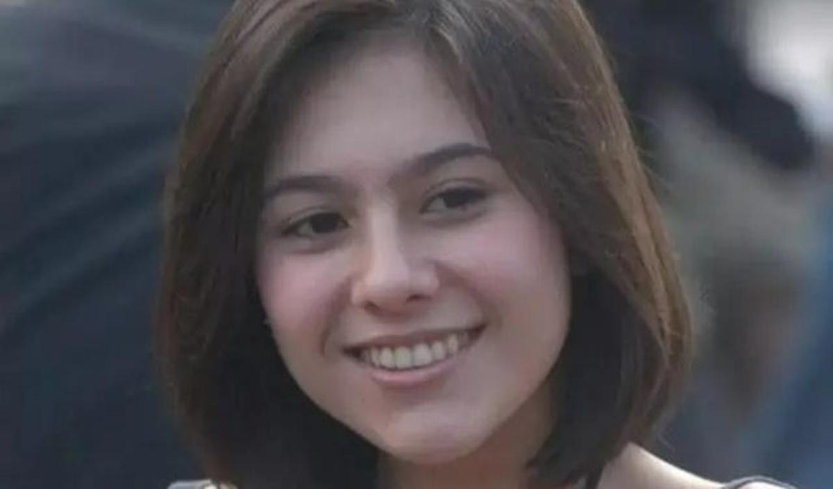 4. Wulan Guritno