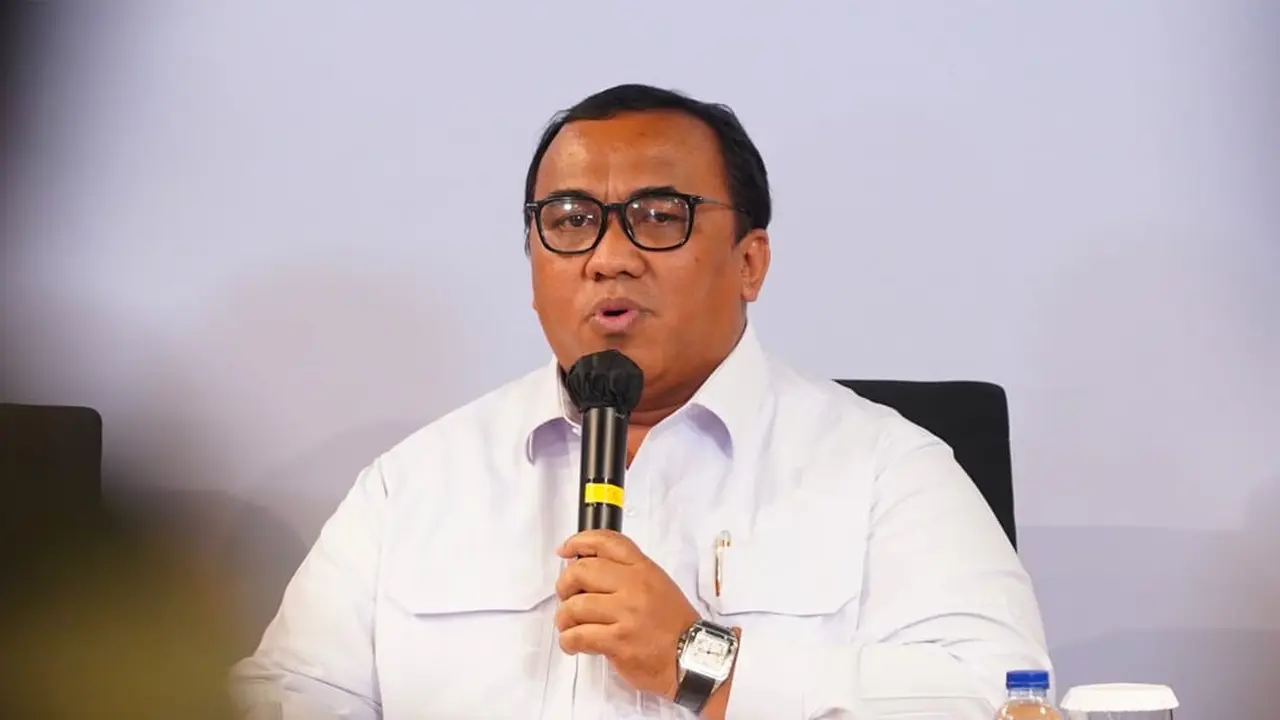Wakil Ketua Umum TPN Ganjar-Mahfud Andi Gani Nena Wea memastikan pihaknya masih menunggu hasil real count KPU dibanding percaya pada hitung cepat lembaga survei. (Istimewa)