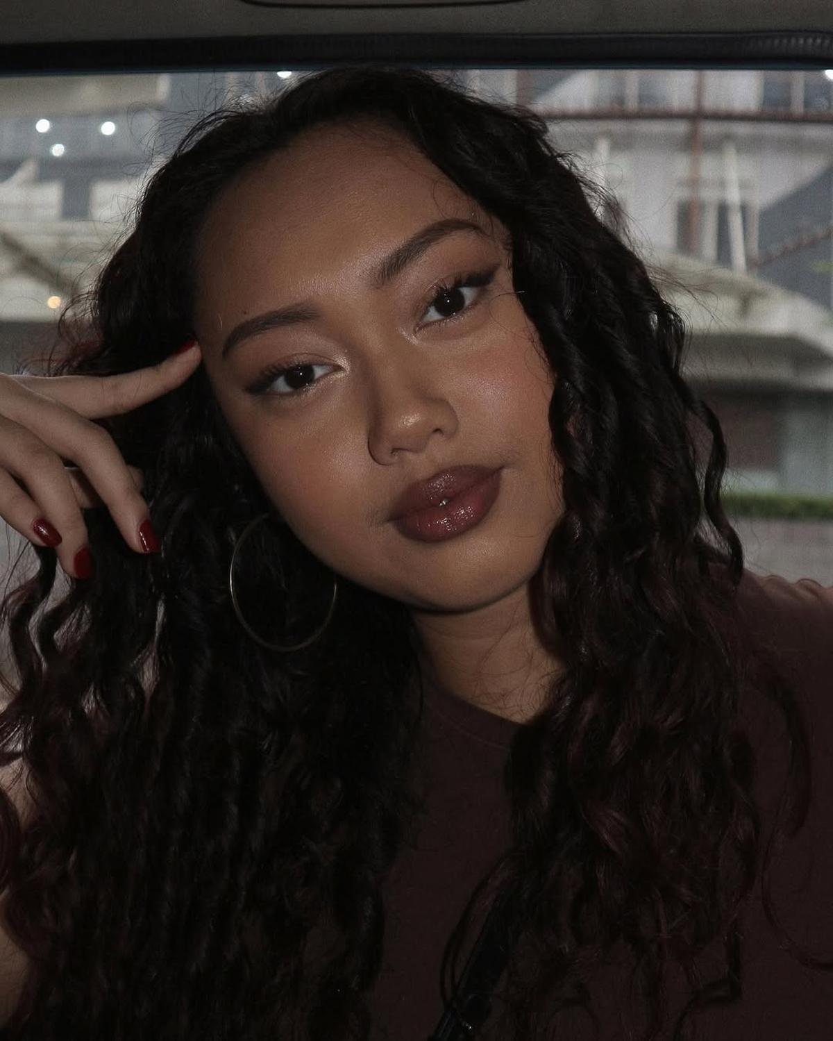 6 Potret Nayyara Anak Tora Sudiro Jadi Dancer Agnez Mo, Begini Aksinya saat Manggung
