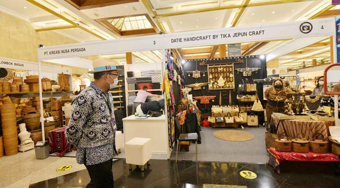 Gubernur Jabar Ridwan Kamil di International Handicraft Trade Fair (Inacraft) 2022.