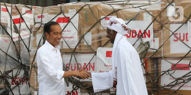 Presiden Joko Widodo Lepas Bantuan Kemanusiaan untuk Palestina dan Sudan