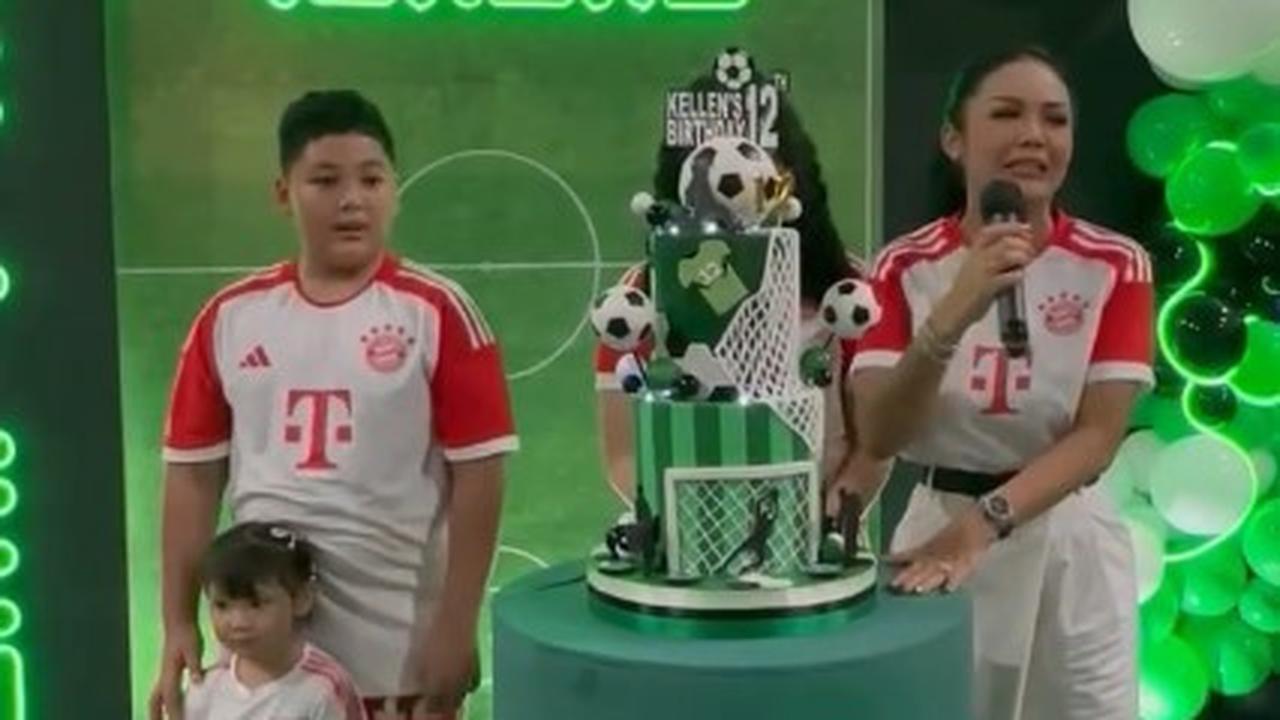7 Potret Ultah Kellen Lemos Anak Kris Dayanti, Bertajuk Soccer Party - Tanding Bola di Tengah Hujan