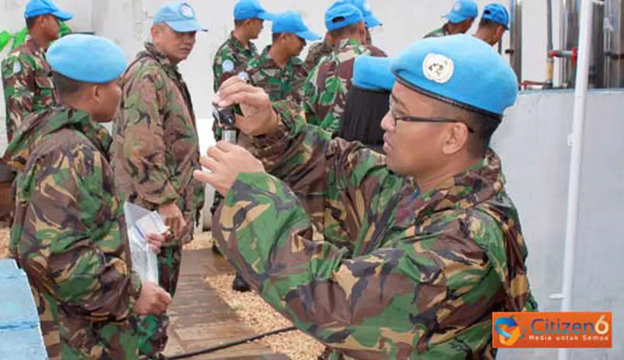 Citizen6, Lebanon: Tim Hygiene Inspection dari Unifil, sedang melakukan pemeriksaan standar kebersihan di Markas Satgas Yonif Mekanis Konga XXIII-E / Unifil (Indobatt), Senin (4/4). (Pengirim: Badarudin)