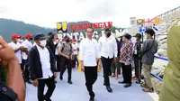 Presiden Joko Widodo (Jokowi) meresmikan Bendungan Multifungsi Bintang Bano di Kecamatan Brang Rea, Kabupaten Sumbawa Barat, NTB, Jumat (14/1/2022). (Dok. Kementerian PUPR)