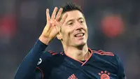 Robert Lewandowski butuh waktu 11 menit untuk menorehkan hat-trick saat membawa Bayern Munchen menang 7-1 atas Red Bull Salzburg pada musim 2021/2022. (AFP/Andrej Isakovic)