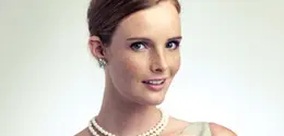 Dari kalung klasik hingga aksesori kecil, pearlcore menawarkan banyak cara untuk membawa nuansa elegan ke dalam gaya sehari-hari. (Foto/Dok: Magnific)