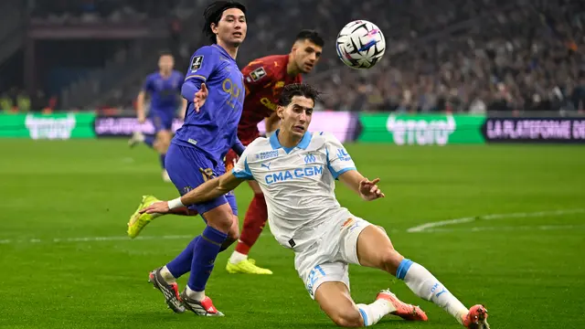 Pertandingan Marseille vs AS Monaco di pekan ke-16 Ligue 1 2025/2026 di Stade Velodrome, Senin (15/12/12025). (AP Photo/Philippe Magoni)