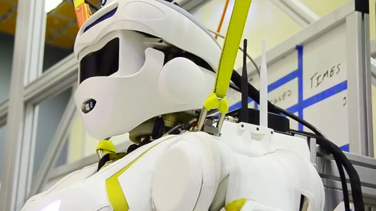 robot-nasa-131214c.jpg