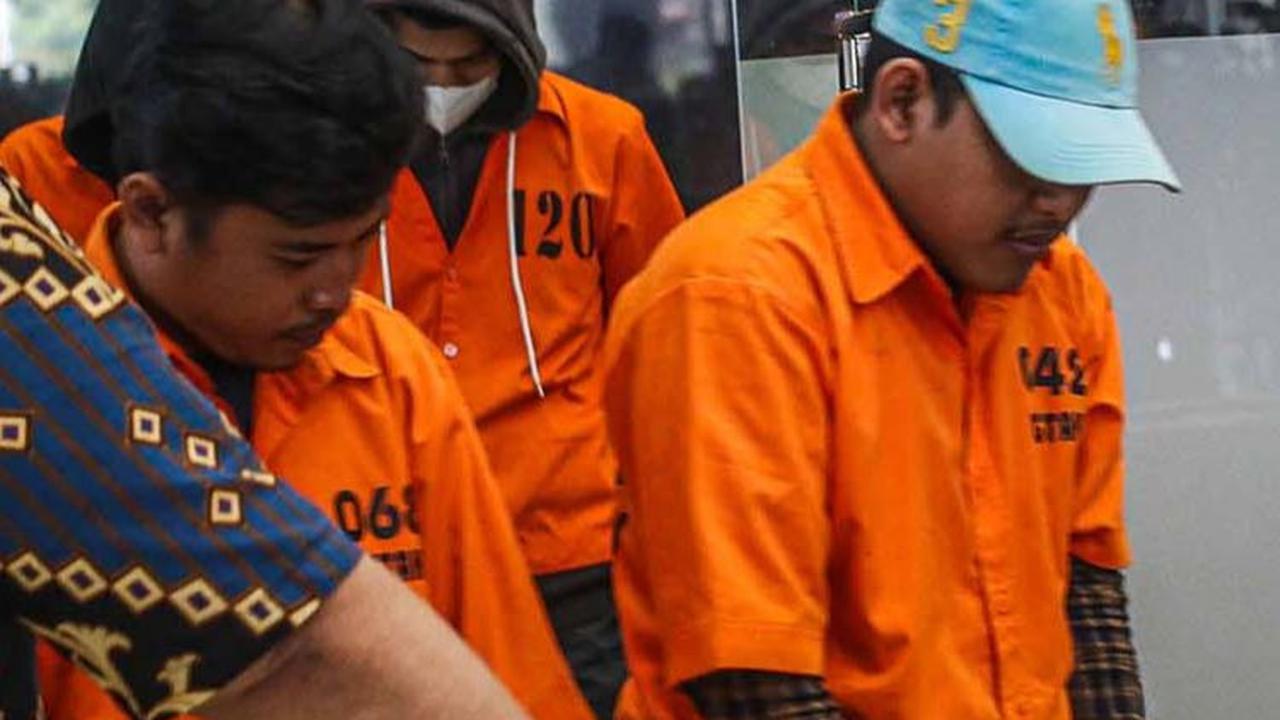 FOTO: Tampang 11 Orang Sindikat Judi Online Auto88 yang Dibekuk Bareskrim Polri di Bali