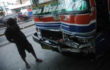 Tabrakan 2 Metromini di Buncit