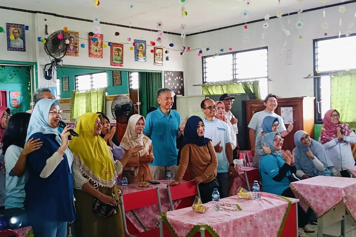 PT Taisho Paharmaceutical Indonesia melakukan Program CSR di SD Negeri 01 Cilodong. (Dok Taisho)