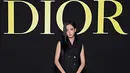 <p>Baru-baru ini, Jisoo menghadiri DIOR Paris Fashion Week, di mana dia memamerkan penampilan baru yang membuatnya tampak seperti orang yang berbeda. (Foto: Instagram/ sooyaaa__)</p>