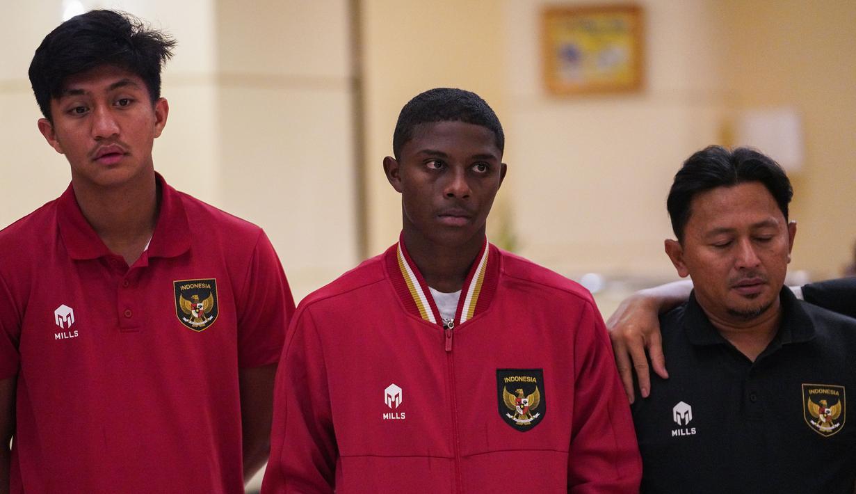 Reaksi kecewa pemain Timnas Indonesia U-20, Hugo Samir setelah FIFA membatalkan Indonesia sebagai tuan rumah Piala Dunia U-20 2023 pada Rabu (29/03/2023) malam WIB. (Dok. PSSI)