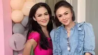7 Potret Kompak Yuni Shara dan Krisdayanti, Sister Goals Banget