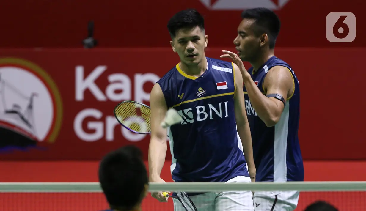 Pramudya Kusumawardana/Yeremia Rambitan menjadi wakil tuan rumah terakhir yang mengamankan tiket perempat final Indonesia Open 2023. (Liputan6.com/Helmi Fithriansyah)
