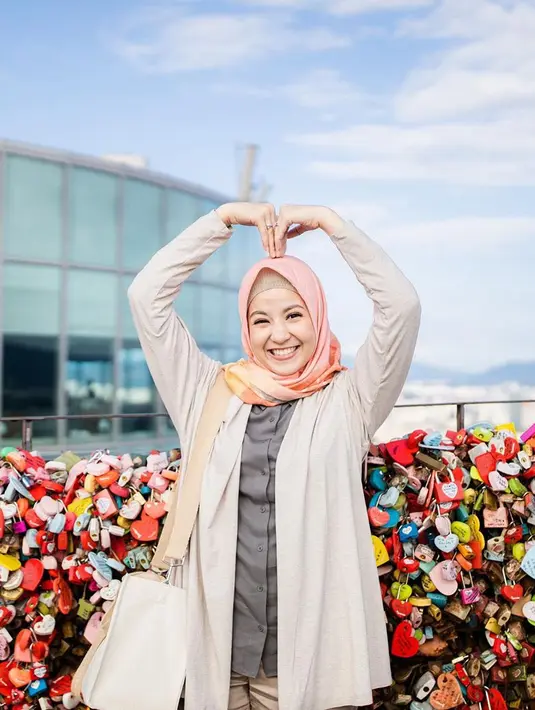 (Instagram/natasharizkynew)