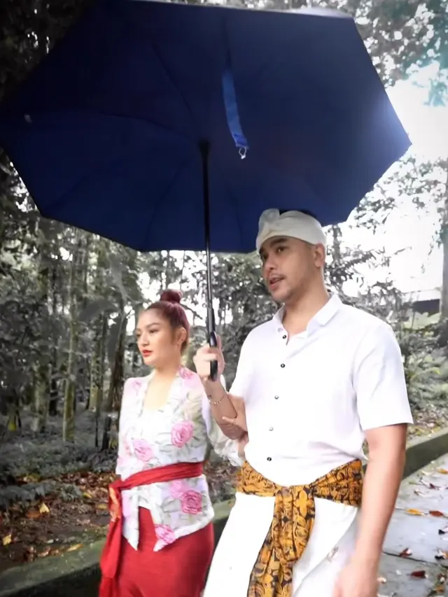Siti Badriah Ritual Melukat