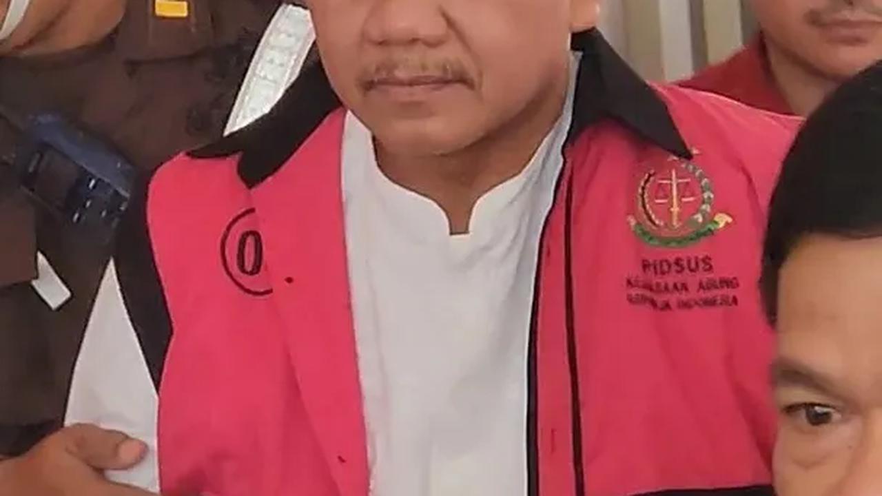 VIDEO: Kejagung Ungkap Janji Licik Anggota BPK Achsanul Qosasi, Diduga Raup Rp 40 M Korupsi BTS