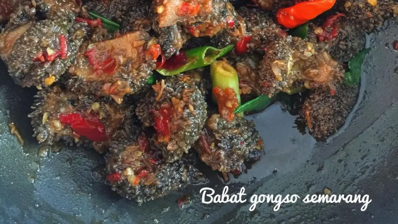 Sepiring babat gongso pedas