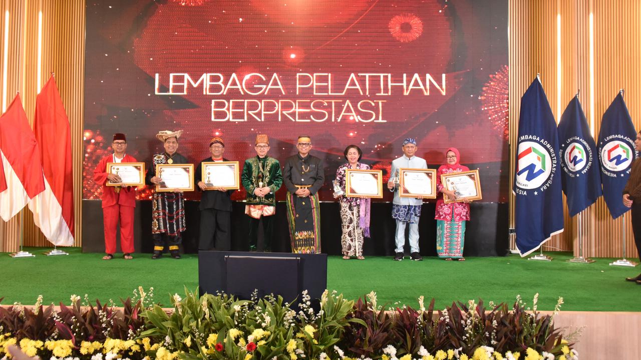 LKPP Raih Peringkat I Lembaga Pelatihan Pemerintah Berprestasi Tahun 2024 dari LAN